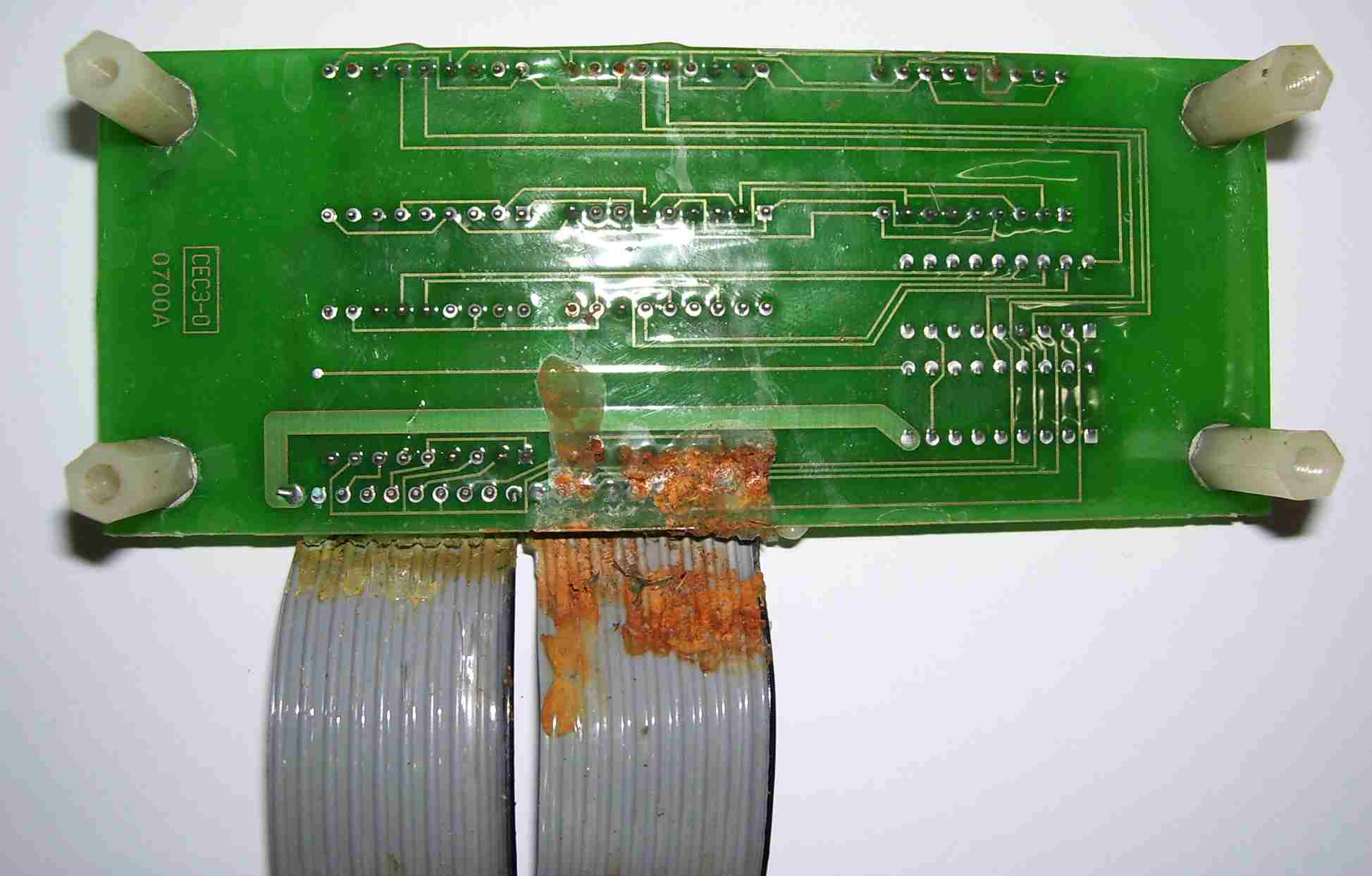 Circuit-board-with-moisture-damage